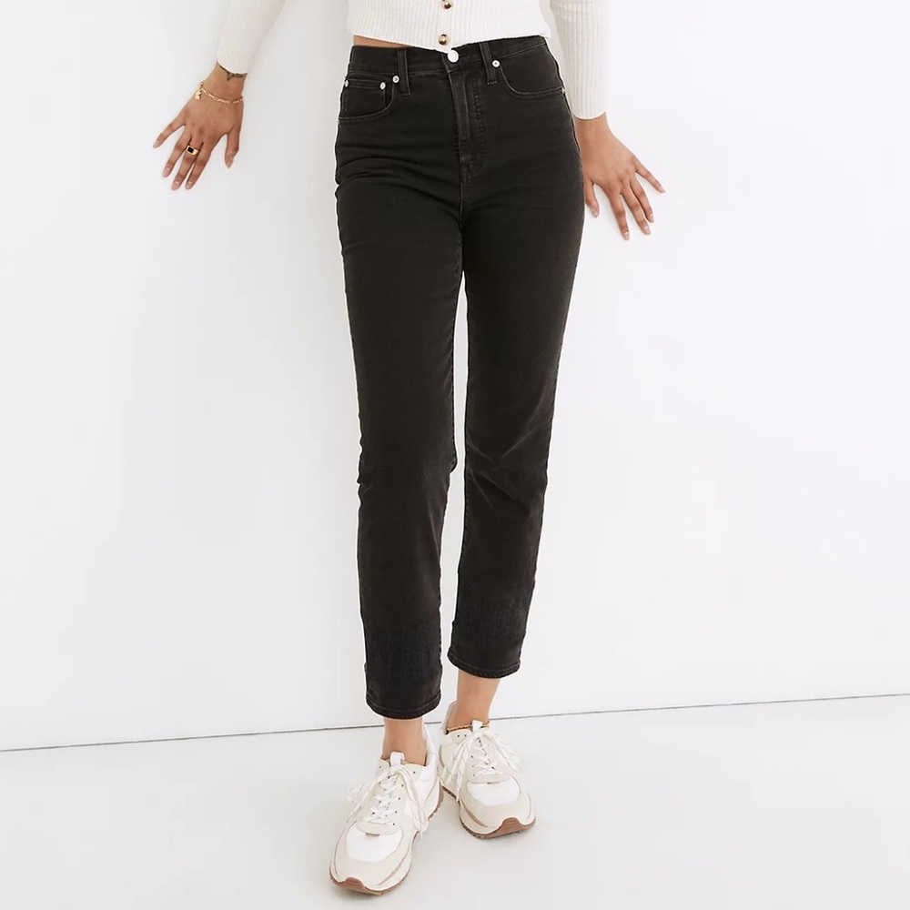 Like New Madewell Classic Straight Jean - 28 tall